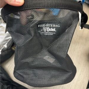 Black Cashel Feed Rite Bag Horse Size